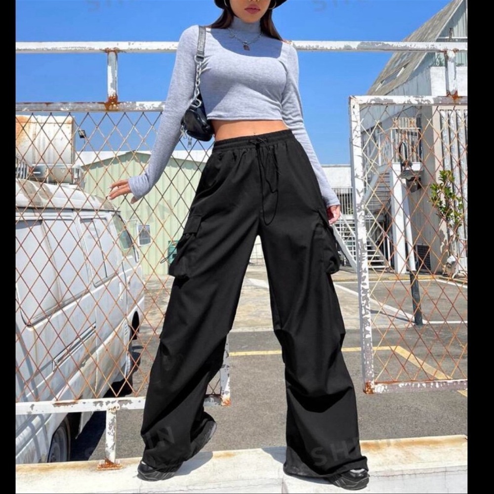 🆒 Black Drawstring Parachute Cargo Pants